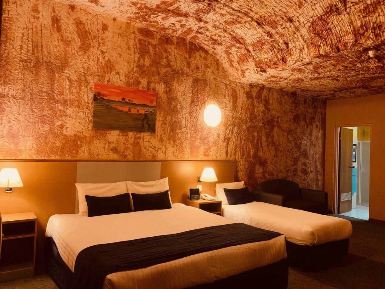 Desert Cave Hotel Coober Pedy Dış mekan fotoğraf