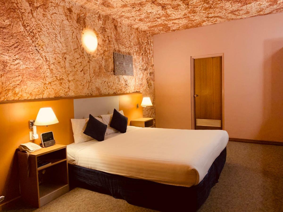 Desert Cave Hotel Coober Pedy Dış mekan fotoğraf