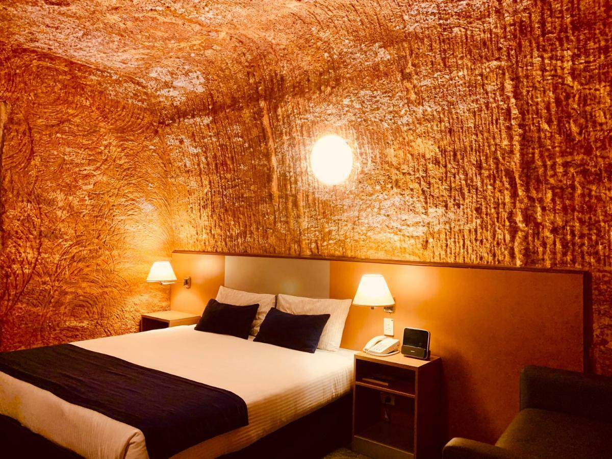 Desert Cave Hotel Coober Pedy Dış mekan fotoğraf