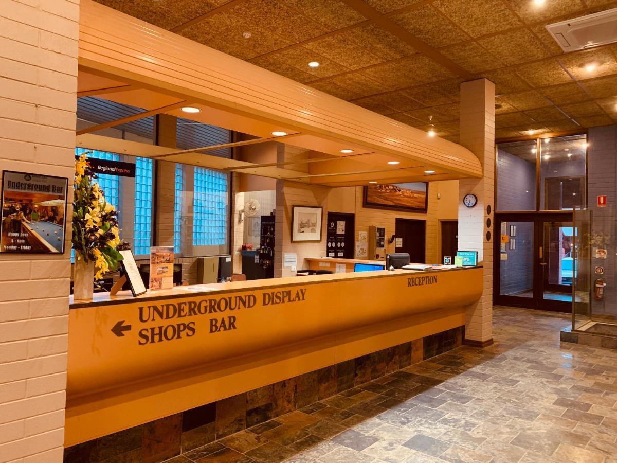 Desert Cave Hotel Coober Pedy Dış mekan fotoğraf