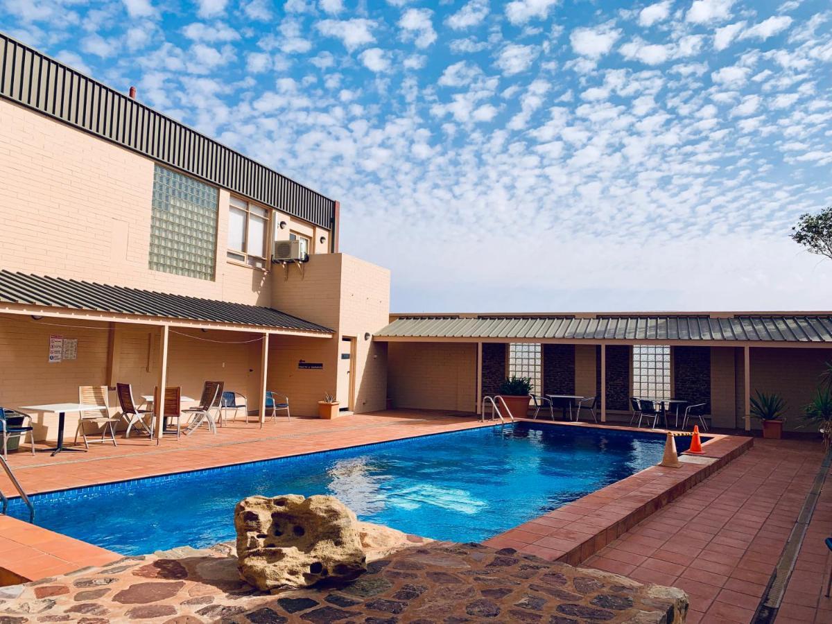 Desert Cave Hotel Coober Pedy Dış mekan fotoğraf