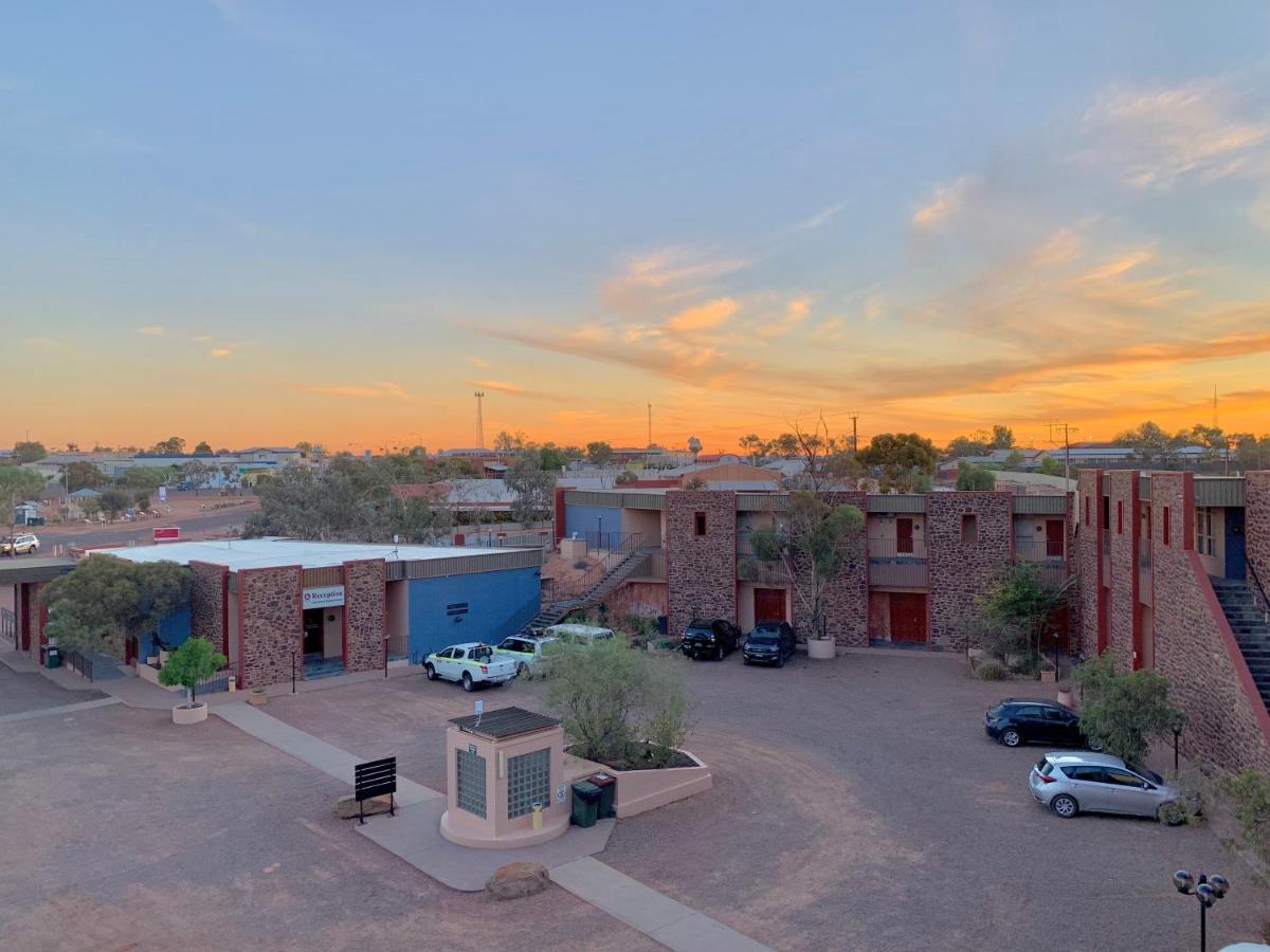 Desert Cave Hotel Coober Pedy Dış mekan fotoğraf